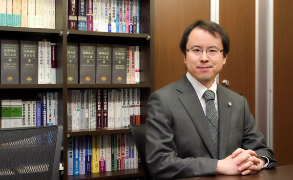 横浜出身の弁護士